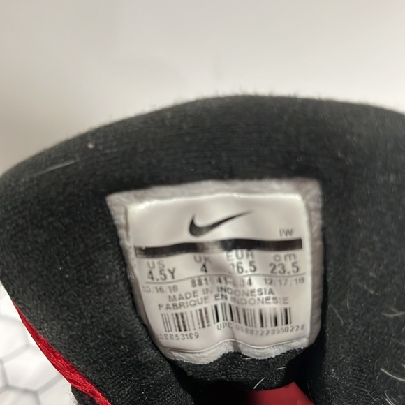 Nike Team Hustle D-8 Black, Red, White, Lace-Up Basketball Shoes SIZE. 4.5Y - Picture 11 of 11